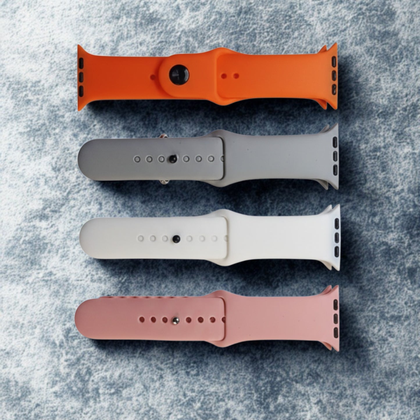 B&M BM18 Smartwatch with 8 Interchangeable Straps