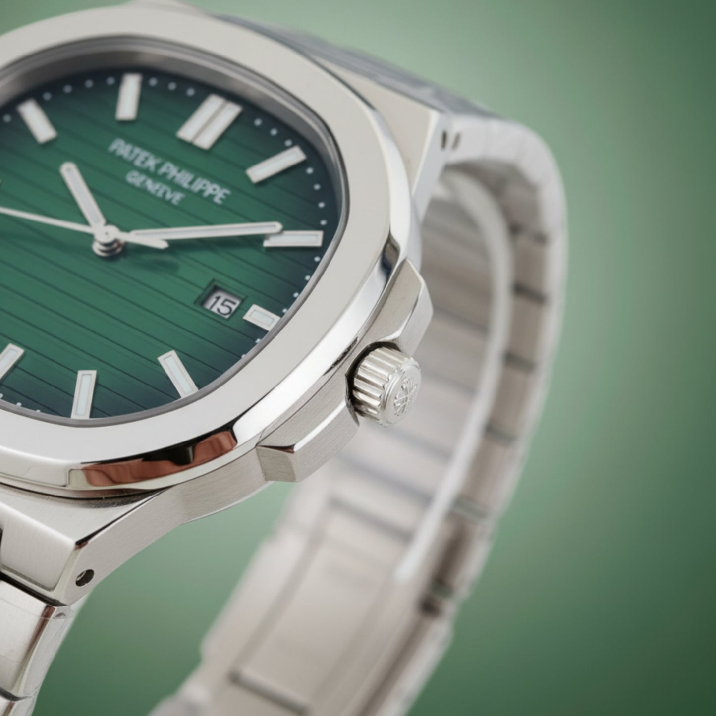 Nautilus Elite – Green Dial Silver Edition