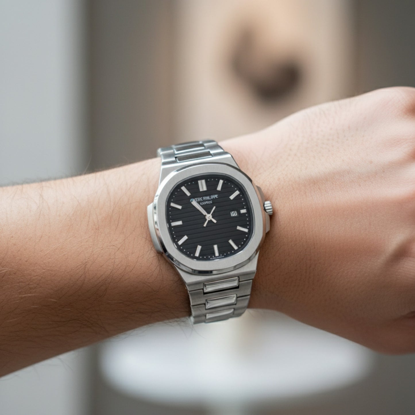 Nautilus Elite – Black Dial Silver Edition